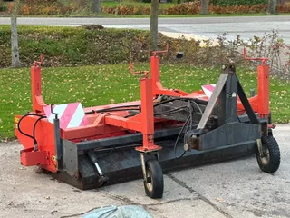 Hekamp Veegmachine met opvangbak Hydraulisch borstel