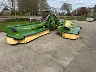 Krone Triple maaier Easycut B 870 CV &amp; 320 CV Kneuzer schijvenmaaier