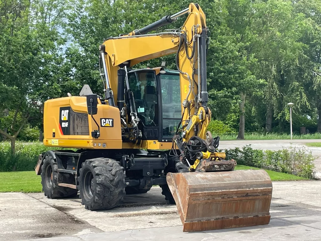 Caterpillar M314F mobiele kraan