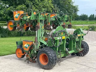 Amazone ED 801K amazone mais zaaier 8 rijer