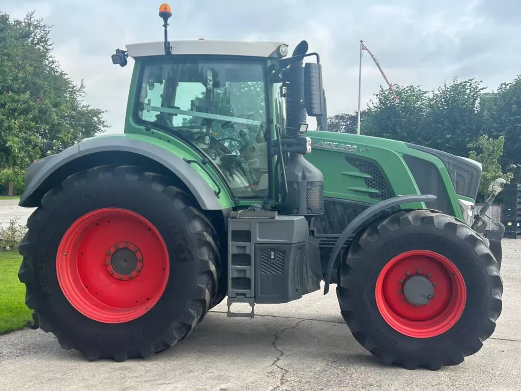 Fendt 828 Profi plus Vario Fendt vario 828 Profi plus 50 KM