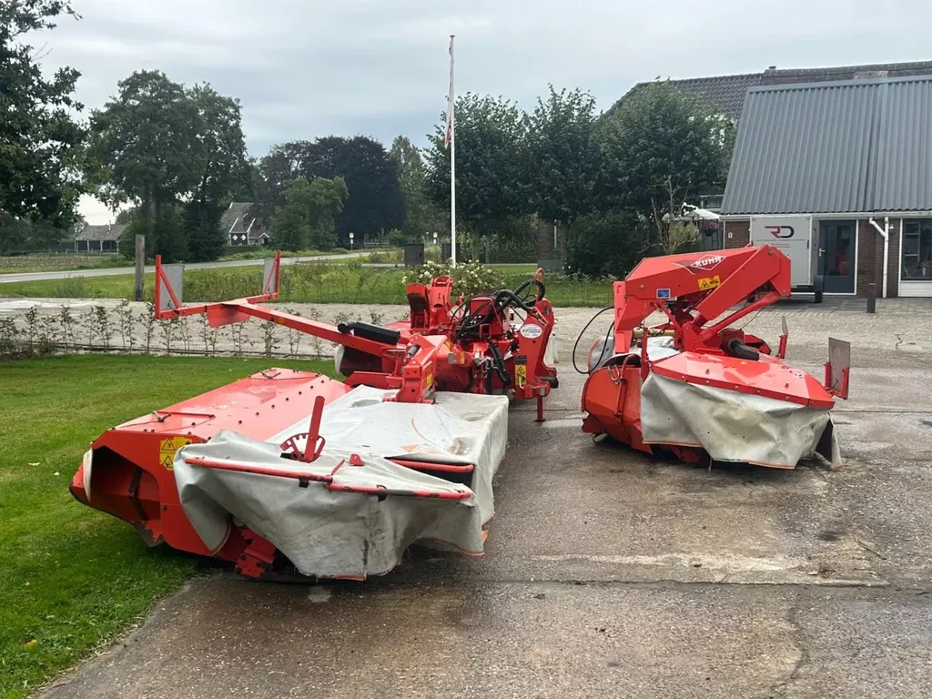 Kuhn FC 883 FF& Fc 313 F-FF Triple maaier Kuhn FC 883 FF& Fc 313 F-FF Triple maaier
