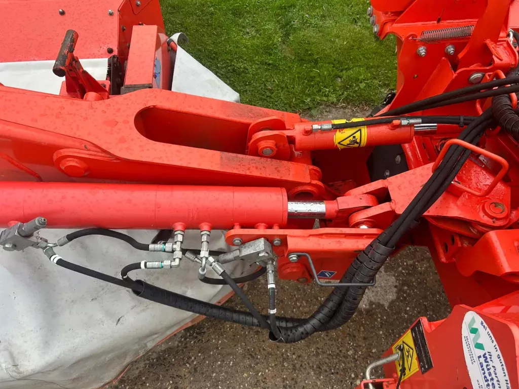 Kuhn FC 883 FF& Fc 313 F-FF Triple maaier Kuhn FC 883 FF& Fc 313 F-FF Triple maaier