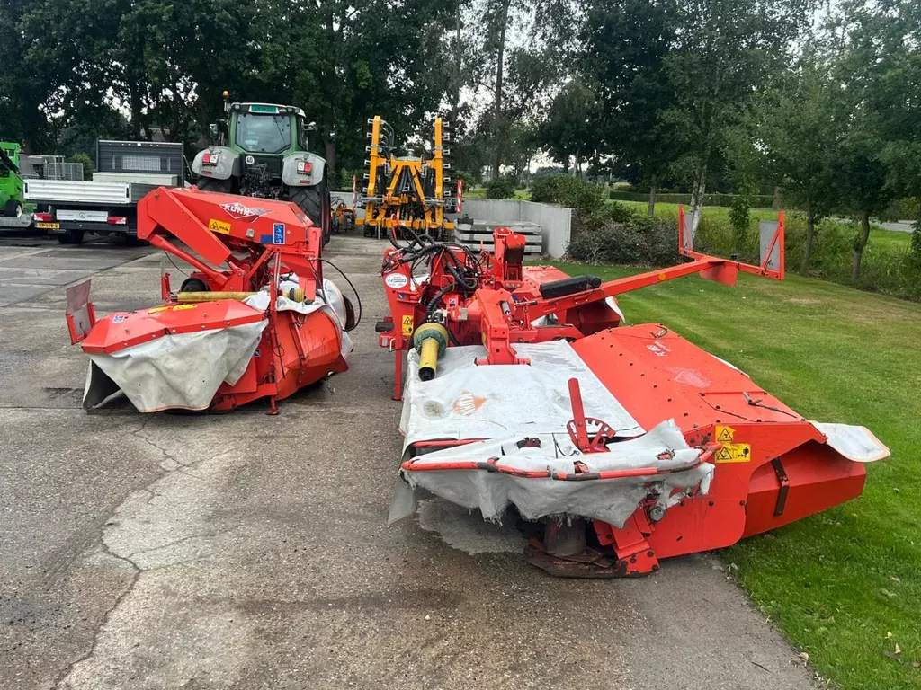 Kuhn FC 883 FF& Fc 313 F-FF Triple maaier Kuhn FC 883 FF& Fc 313 F-FF Triple maaier