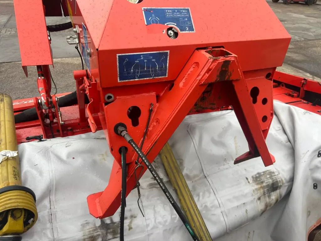 Kuhn FC 883 FF& Fc 313 F-FF Triple maaier Kuhn FC 883 FF& Fc 313 F-FF Triple maaier