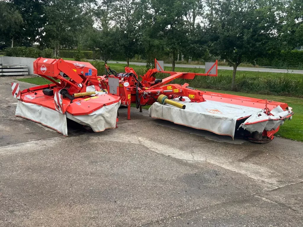 Kuhn FC 883 FF& Fc 313 F-FF Triple maaier Kuhn FC 883 FF& Fc 313 F-FF Triple maaier