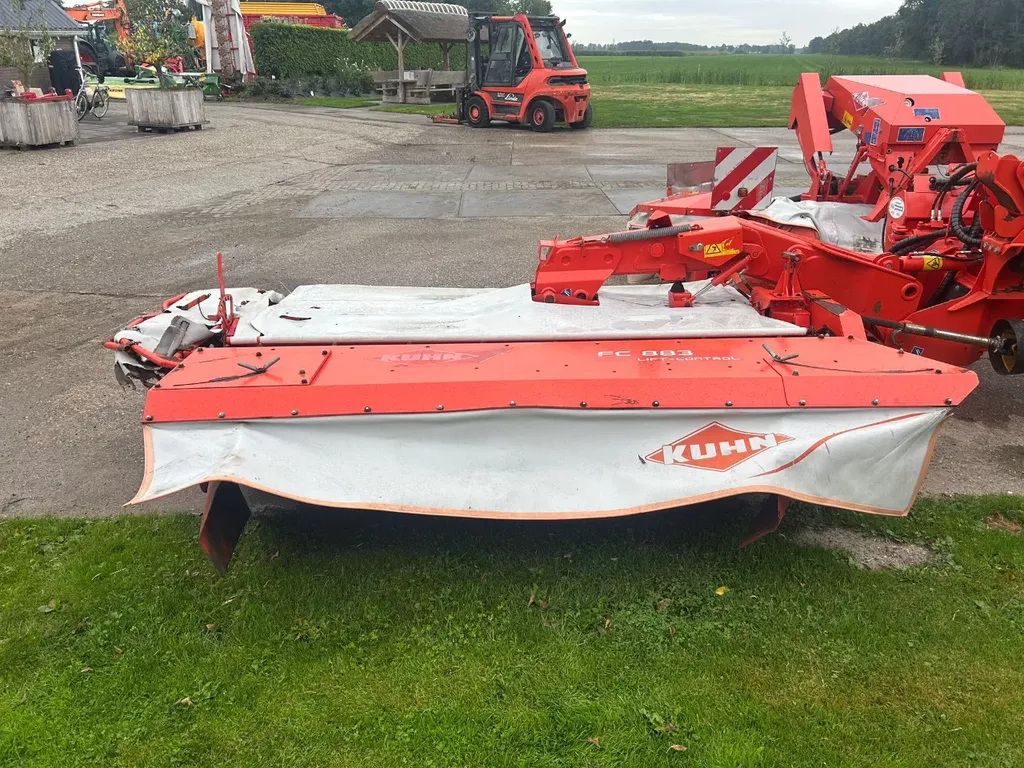Kuhn FC 883 FF& Fc 313 F-FF Triple maaier Kuhn FC 883 FF& Fc 313 F-FF Triple maaier