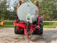 Schuitemaker Robusta 116 + Veenhuis euroject 7.60 Bemestertank Foto