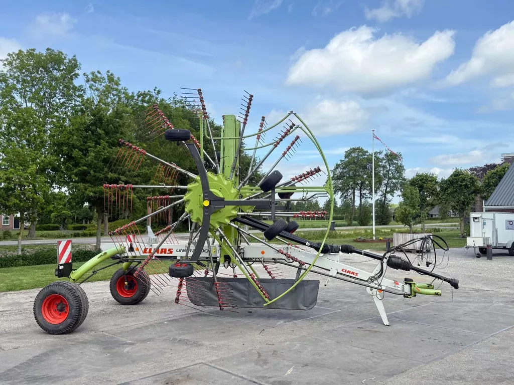 CLAAS Liner 2900 Zwadhark 2 rotorhark zwiller